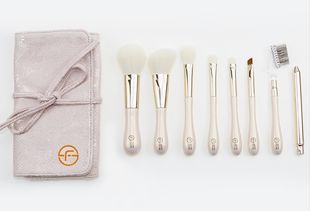 專注服務，成就品牌 東莞向日葵美容用品公司致力口腔衛生用品行業領袖