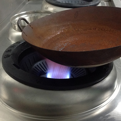 深圳人人節(jié)能公司 酒店廚房設(shè)備的節(jié)能解決方案與選購指南